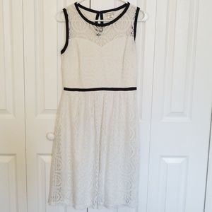 EnFocus Studio white dress sz 6